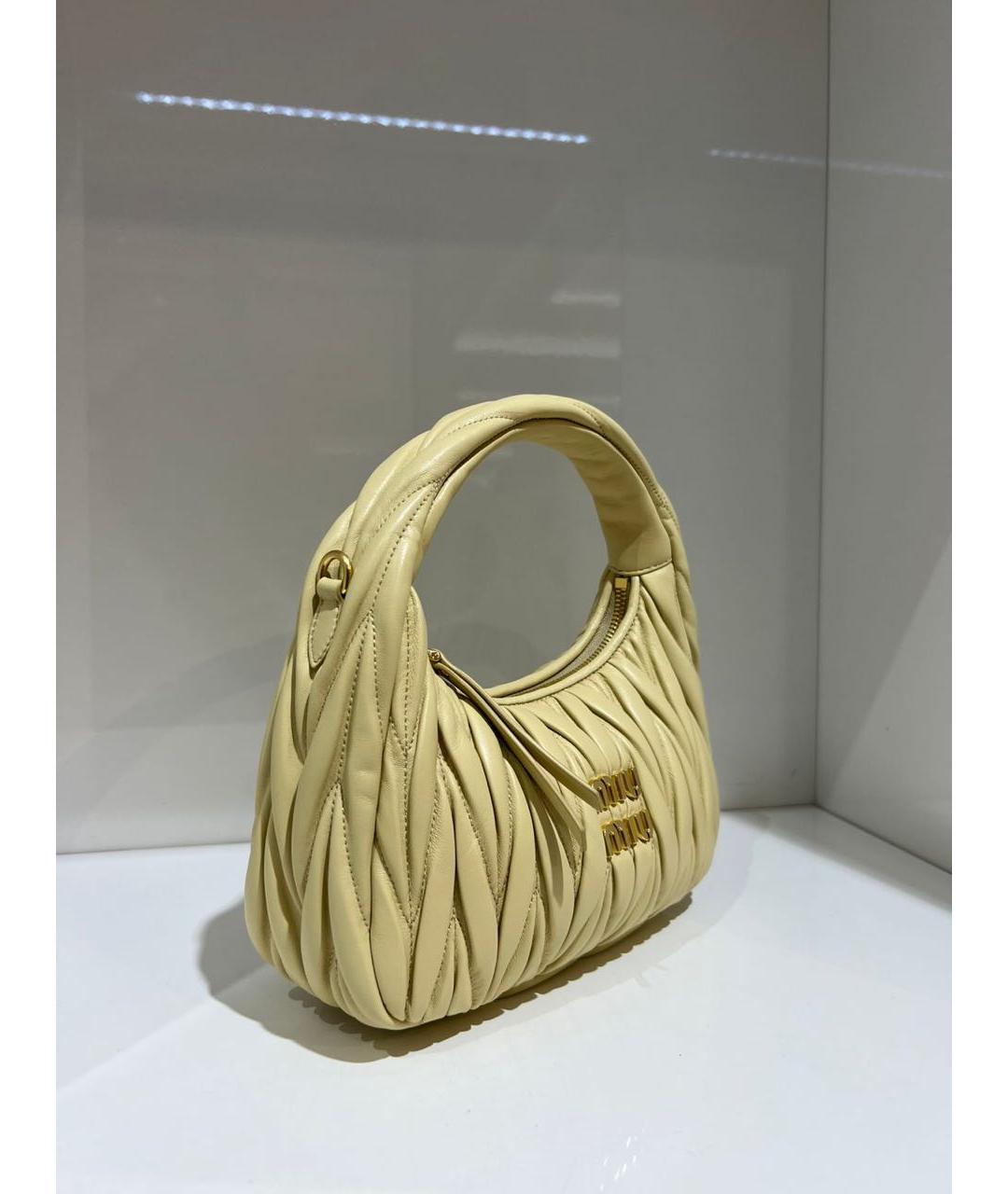 MIU MIU Бежевая сумка с короткими ручками, фото 3