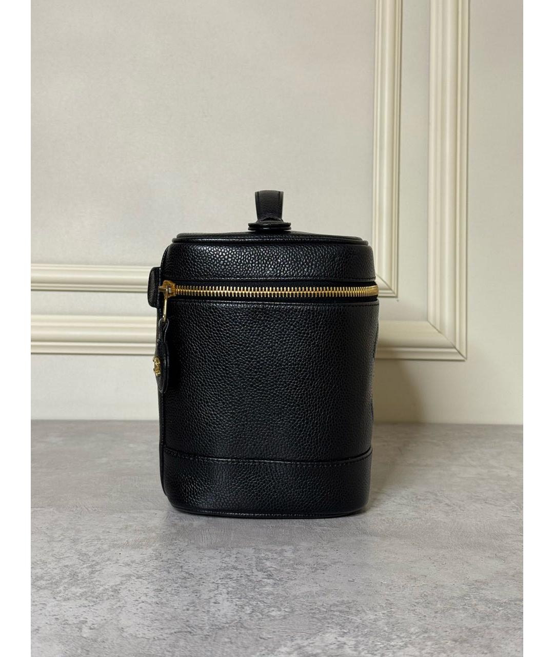 CHANEL Черная кожаная сумка с короткими ручками, фото 2