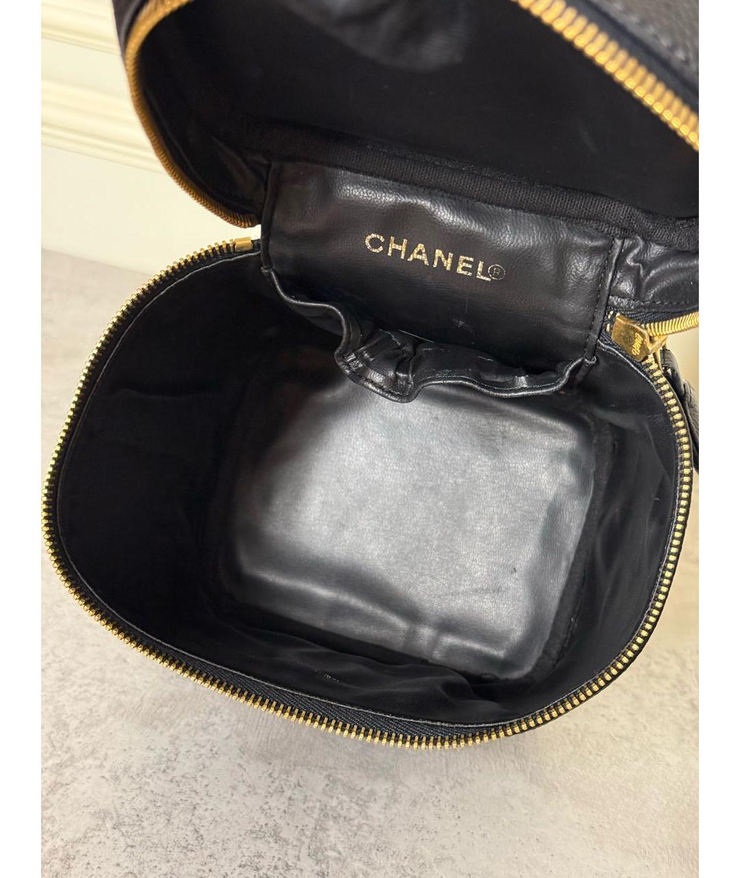 CHANEL Черная кожаная сумка с короткими ручками, фото 6