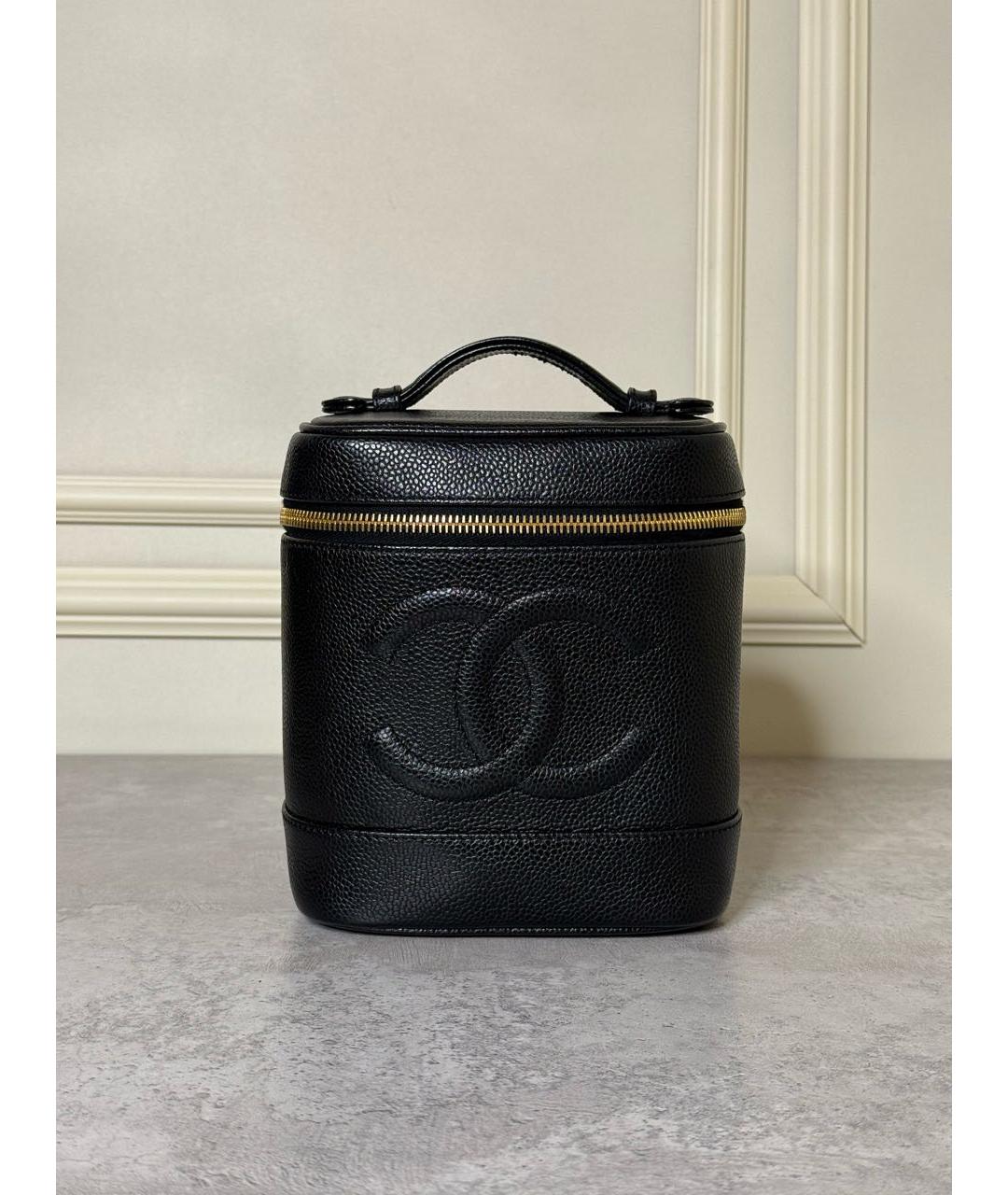 CHANEL Черная кожаная сумка с короткими ручками, фото 9