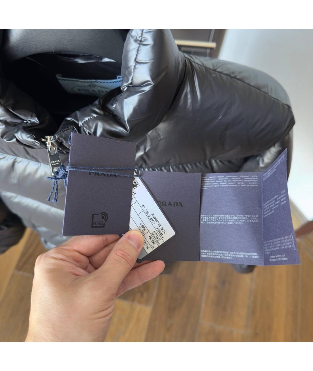 PRADA Черный полиэстеровый пуховик, фото 6