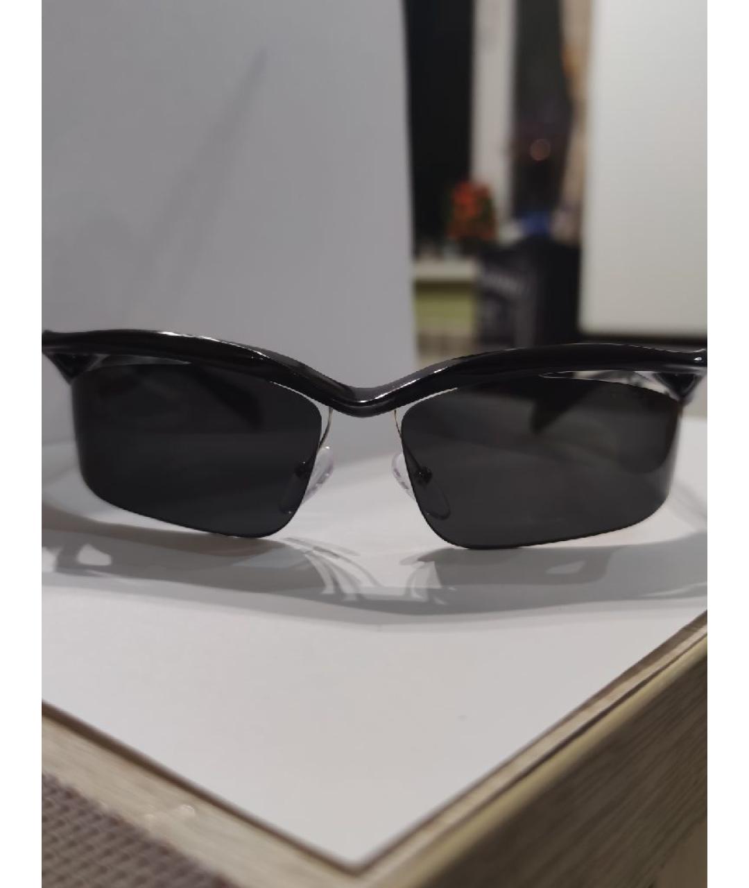 PRADA Черные пластиковые солнцезащитные очки, фото 4