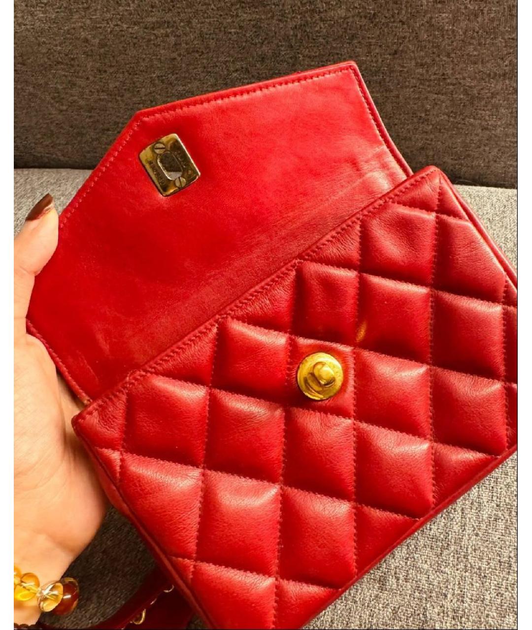 CHANEL Красная кожаная поясная сумка, фото 3