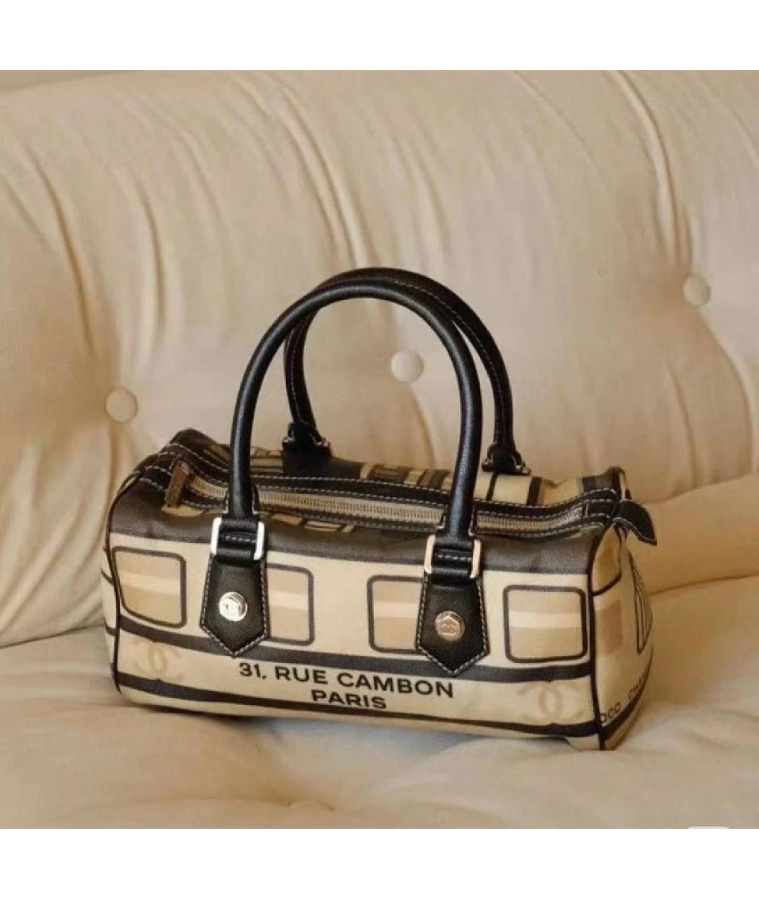 CHANEL Бежевая сумка с короткими ручками из лакированной кожи, фото 10