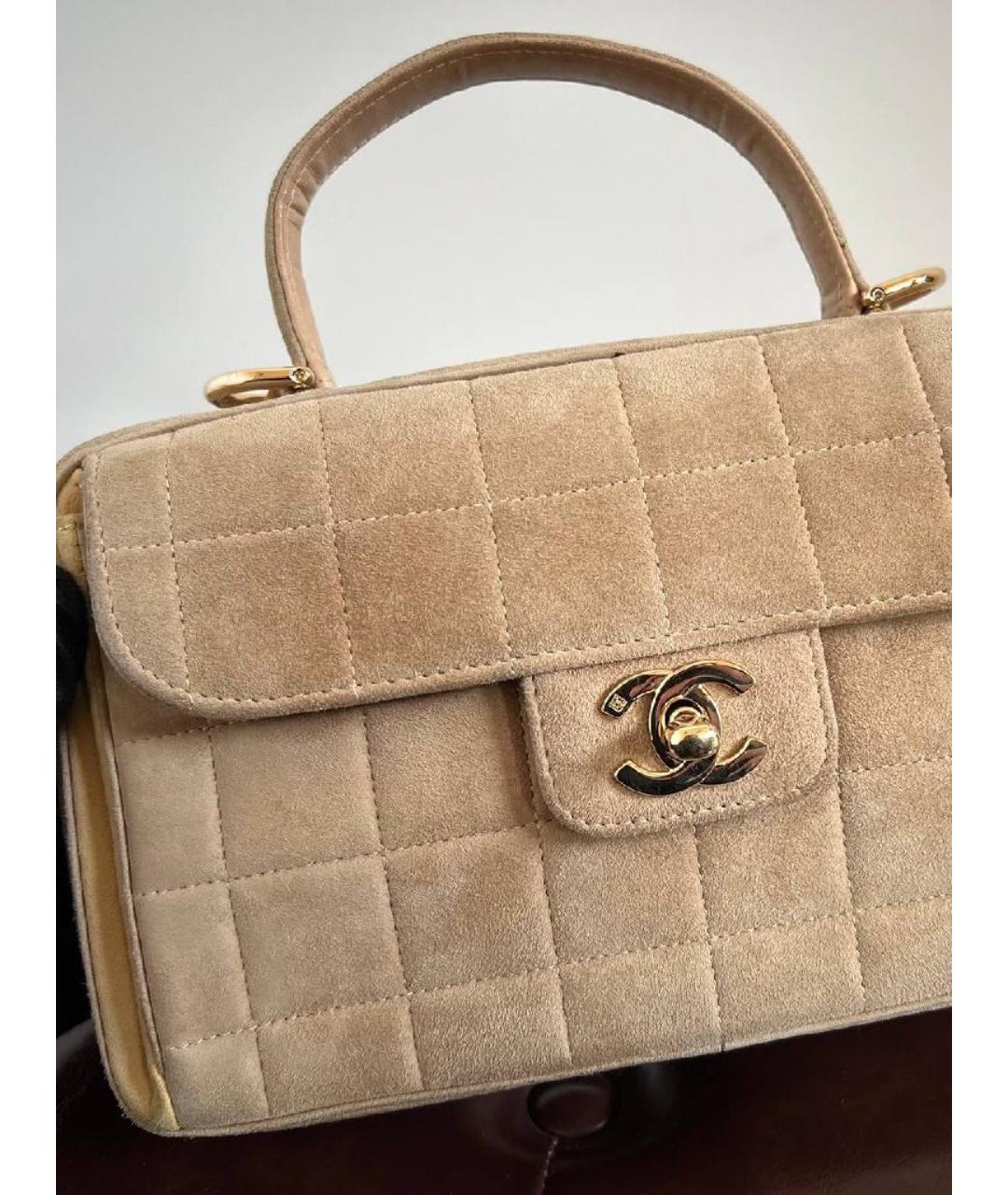 CHANEL Бежевая замшевая сумка с короткими ручками, фото 9