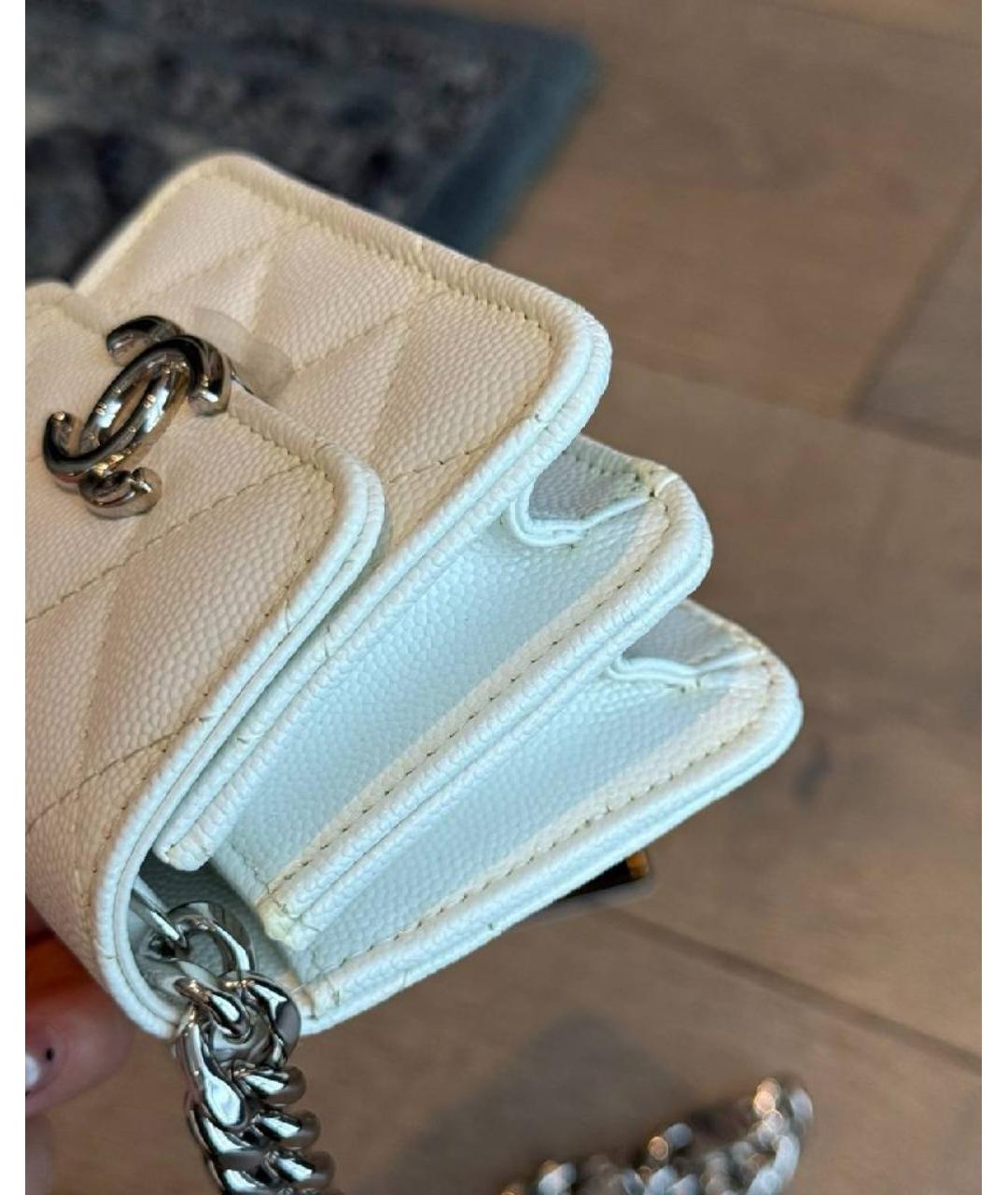 CHANEL Белая кожаная сумка через плечо, фото 4