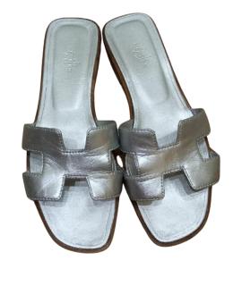 HERMES Шлепанцы