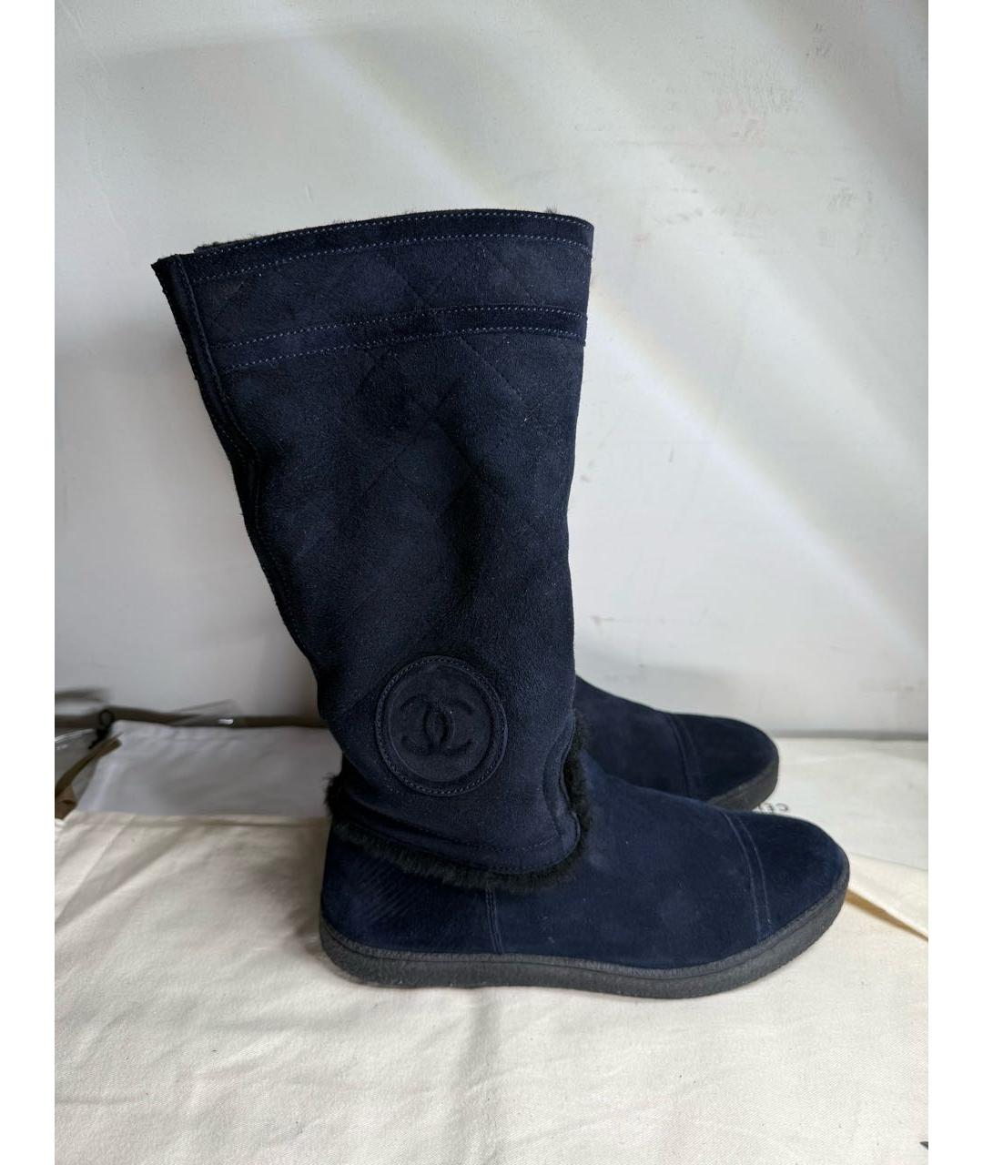 CHANEL Темно-синие замшевые сапоги, фото 7