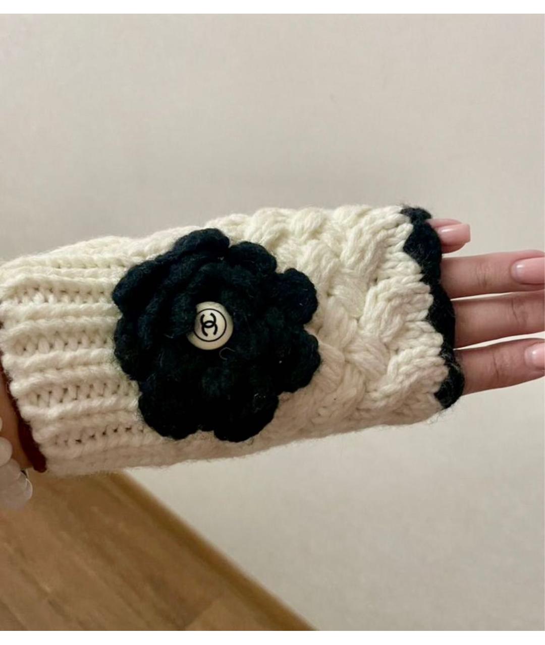 CHANEL Белые шерстяные митенки, фото 8