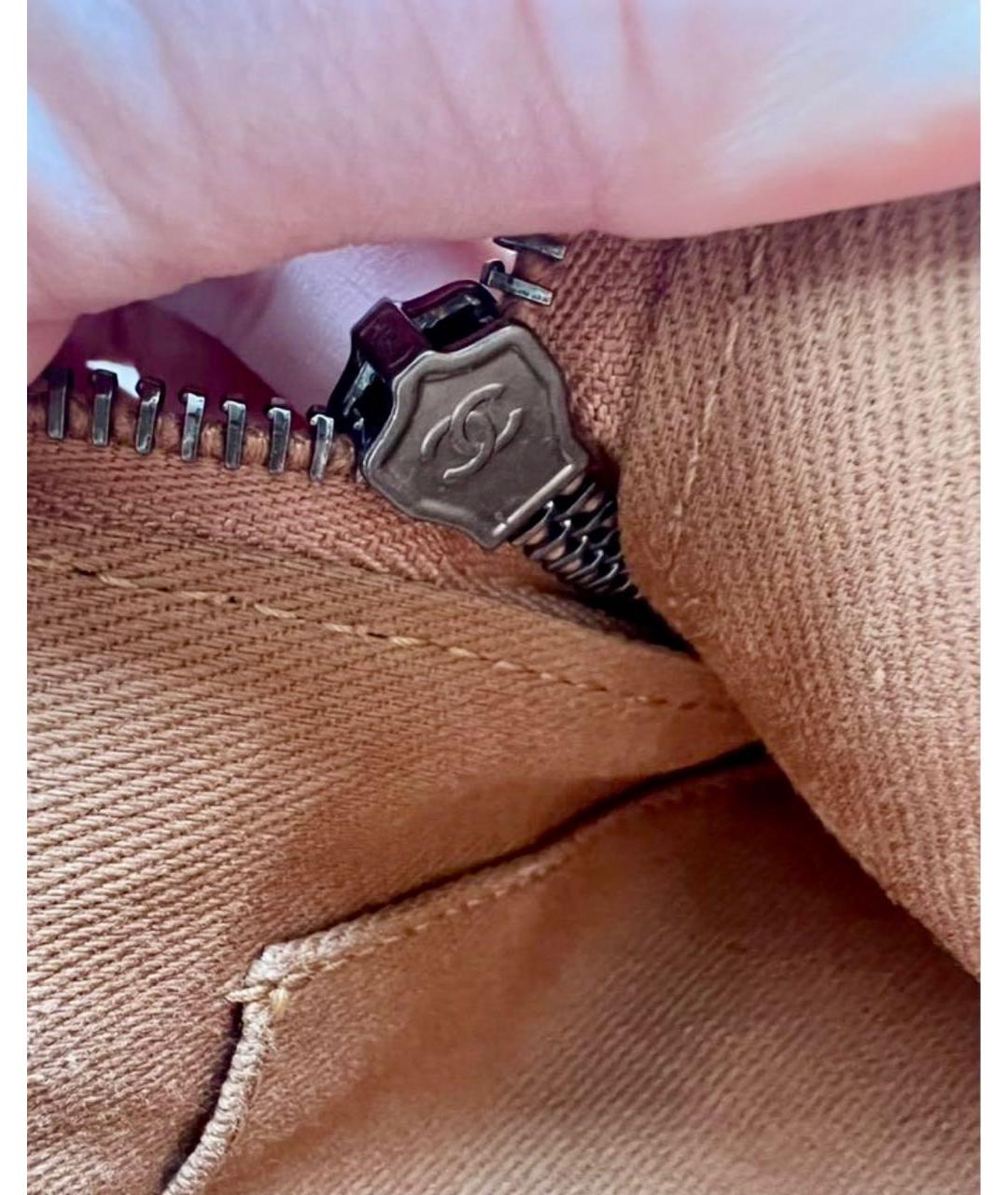 CHANEL Коричневая кожаная сумка с короткими ручками, фото 4