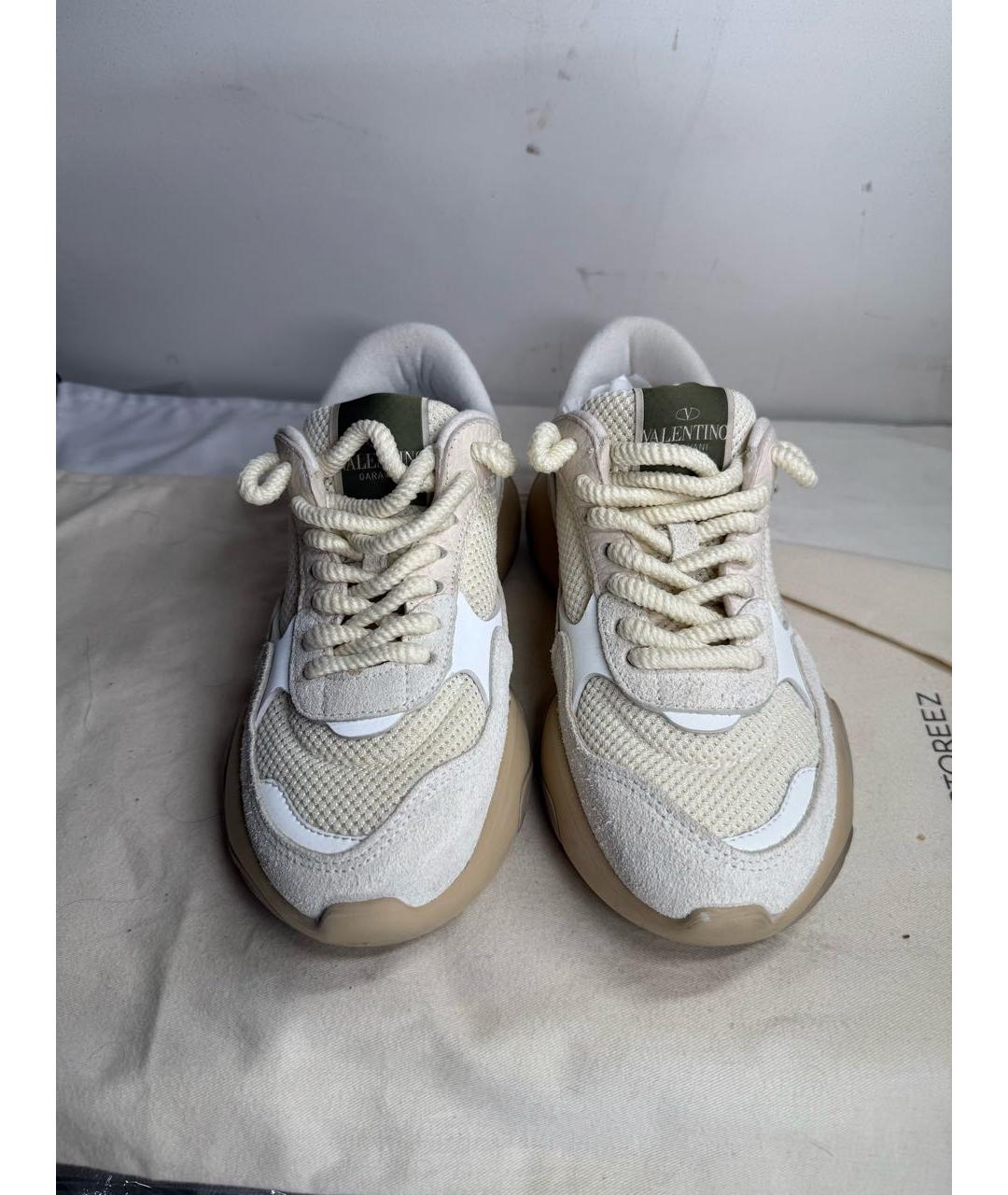 VALENTINO Белые кожаные кроссовки, фото 2