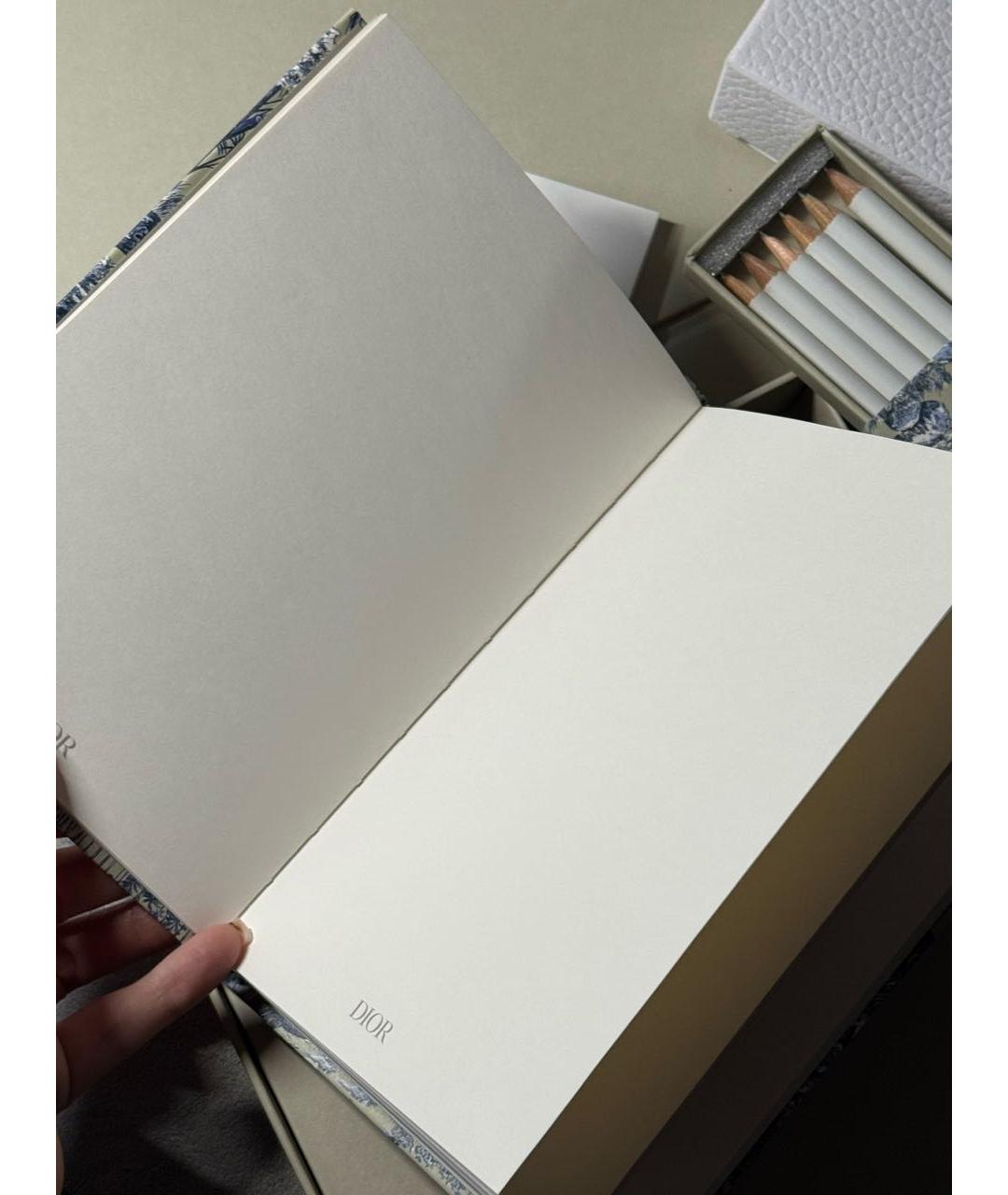 CHRISTIAN DIOR Книга, фото 4