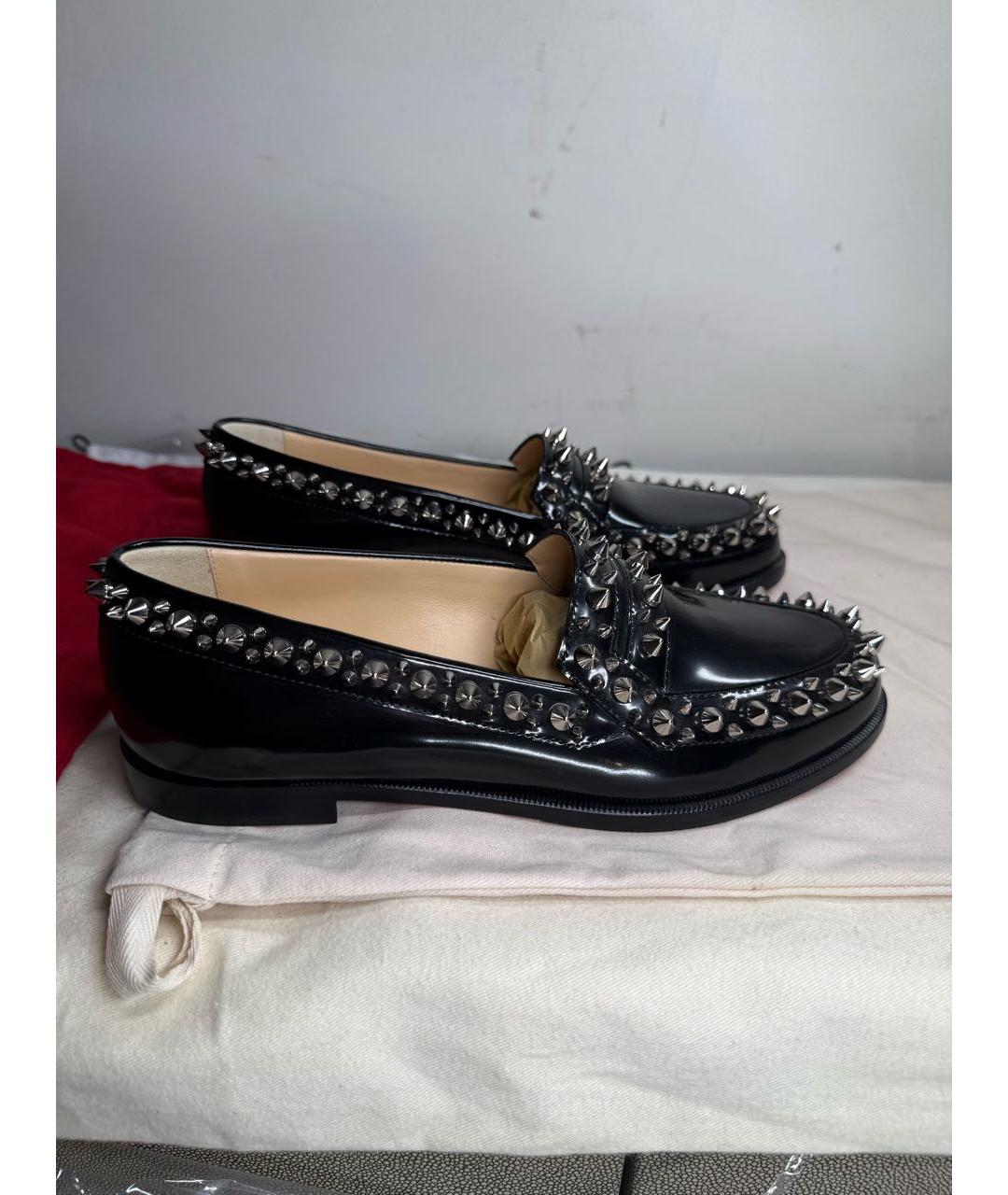 CHRISTIAN LOUBOUTIN Черные лоферы из лакированной кожи, фото 7