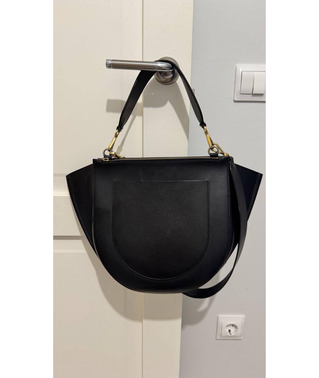 WANDLER Черная кожаная сумка с короткими ручками, фото 5