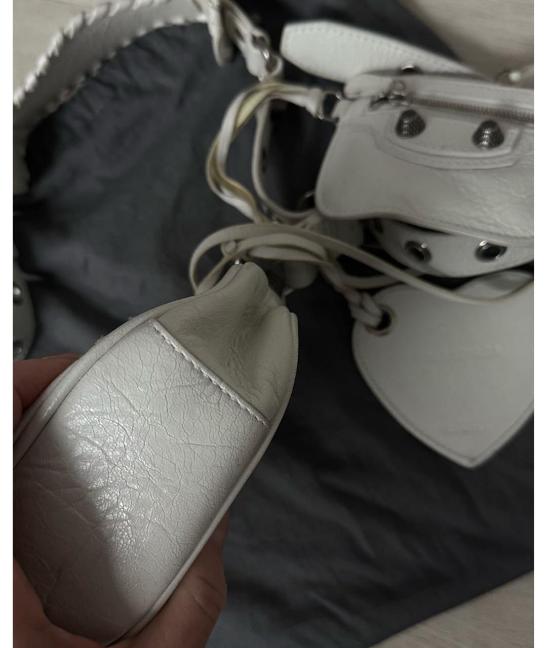 BALENCIAGA Белая кожаная сумка через плечо, фото 6