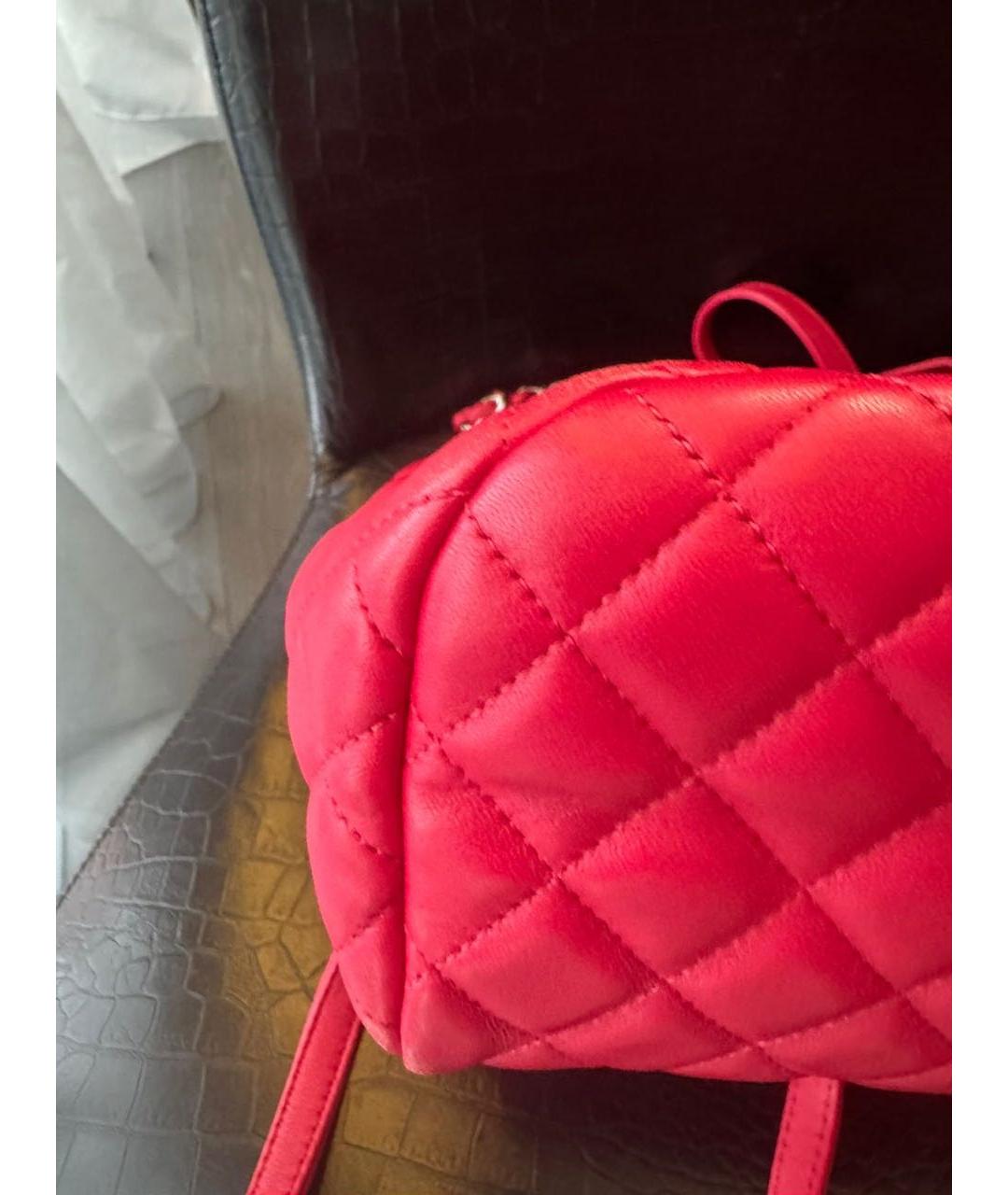 CHANEL Красный кожаный рюкзак, фото 3