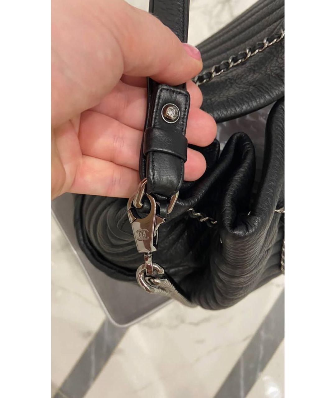 CHANEL Черная кожаная сумка тоут, фото 4