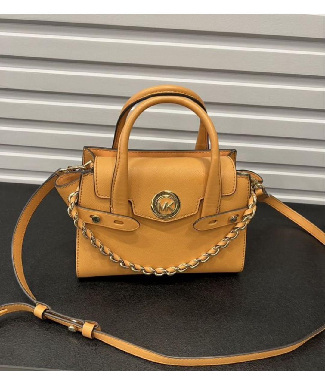 MICHAEL KORS Горчичная кожаная сумка через плечо, фото 2