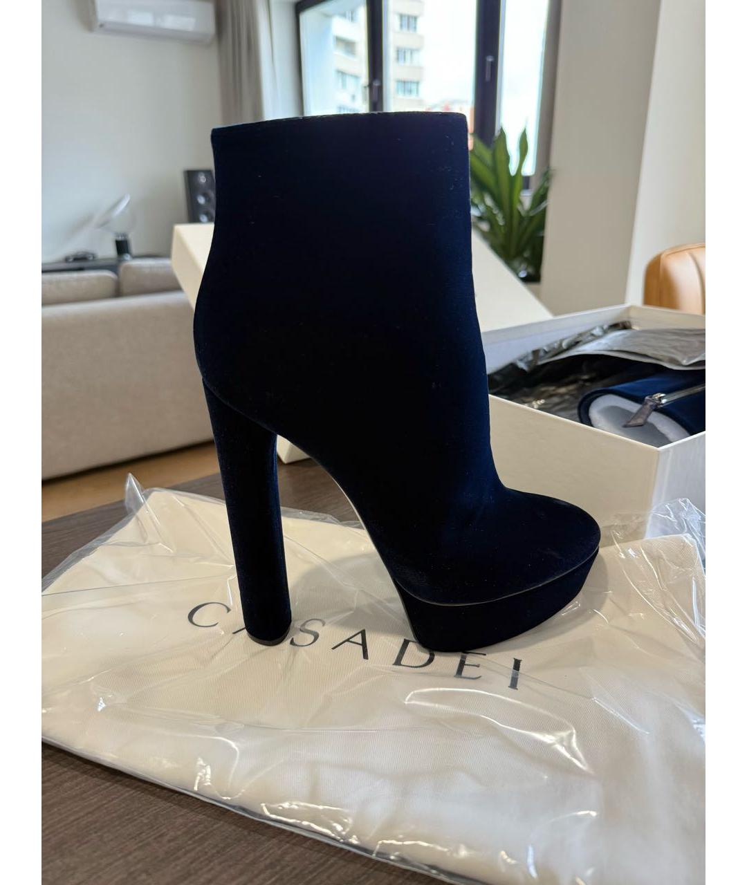 CASADEI Темно-синие бархатные ботильоны, фото 2