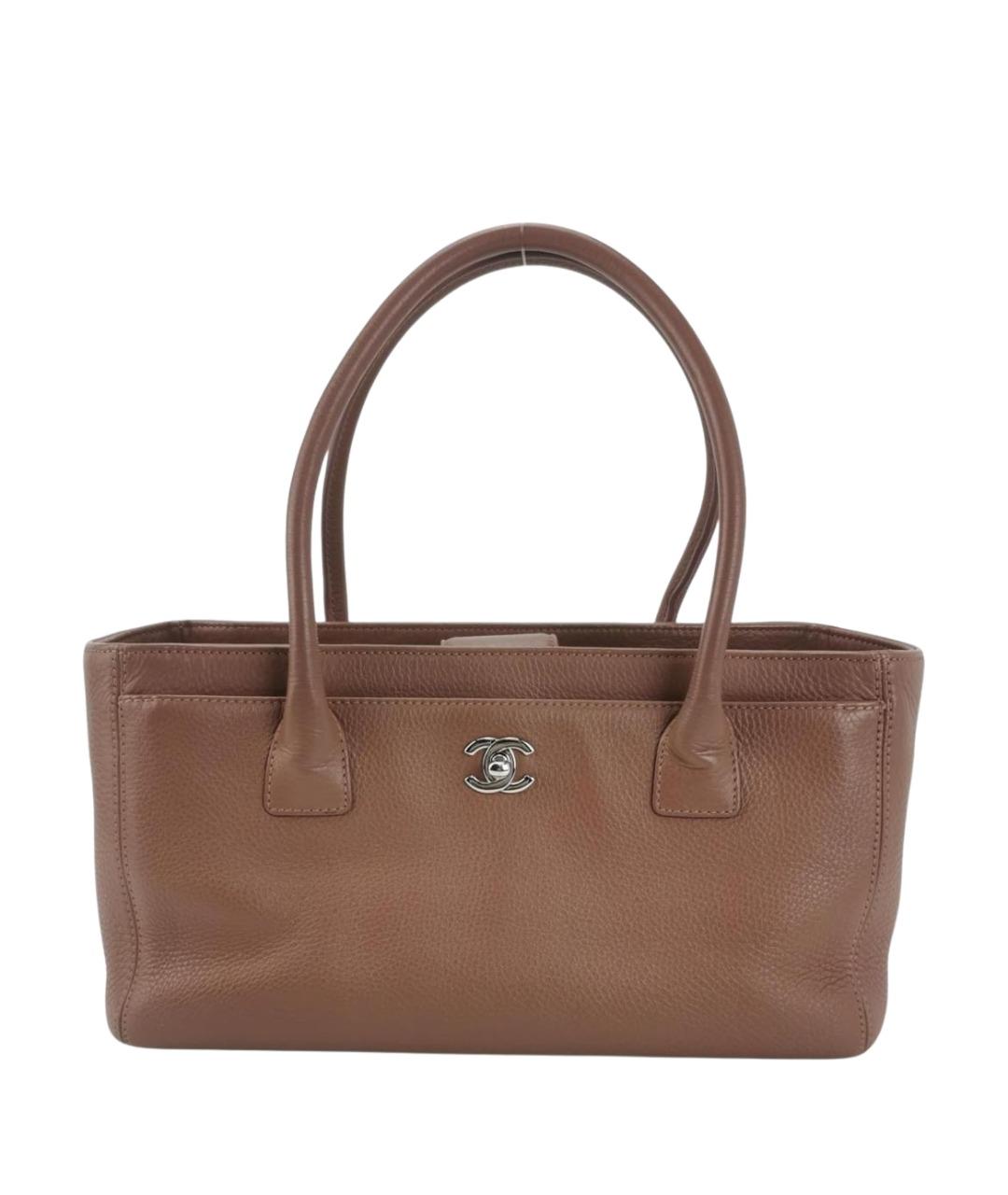CHANEL Коричневая кожаная сумка с короткими ручками, фото 1