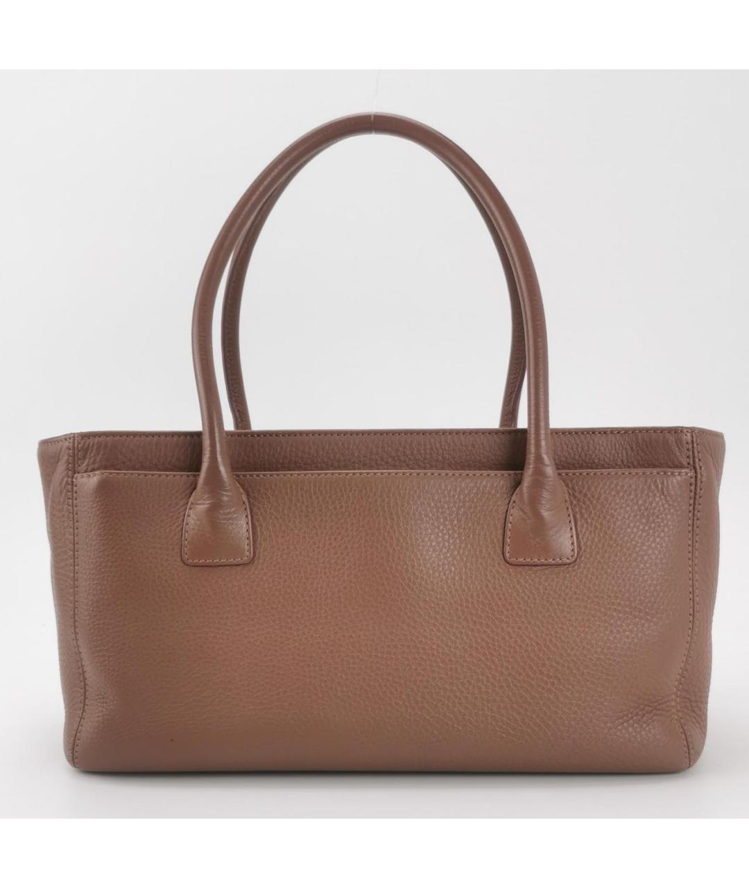 CHANEL Коричневая кожаная сумка с короткими ручками, фото 4