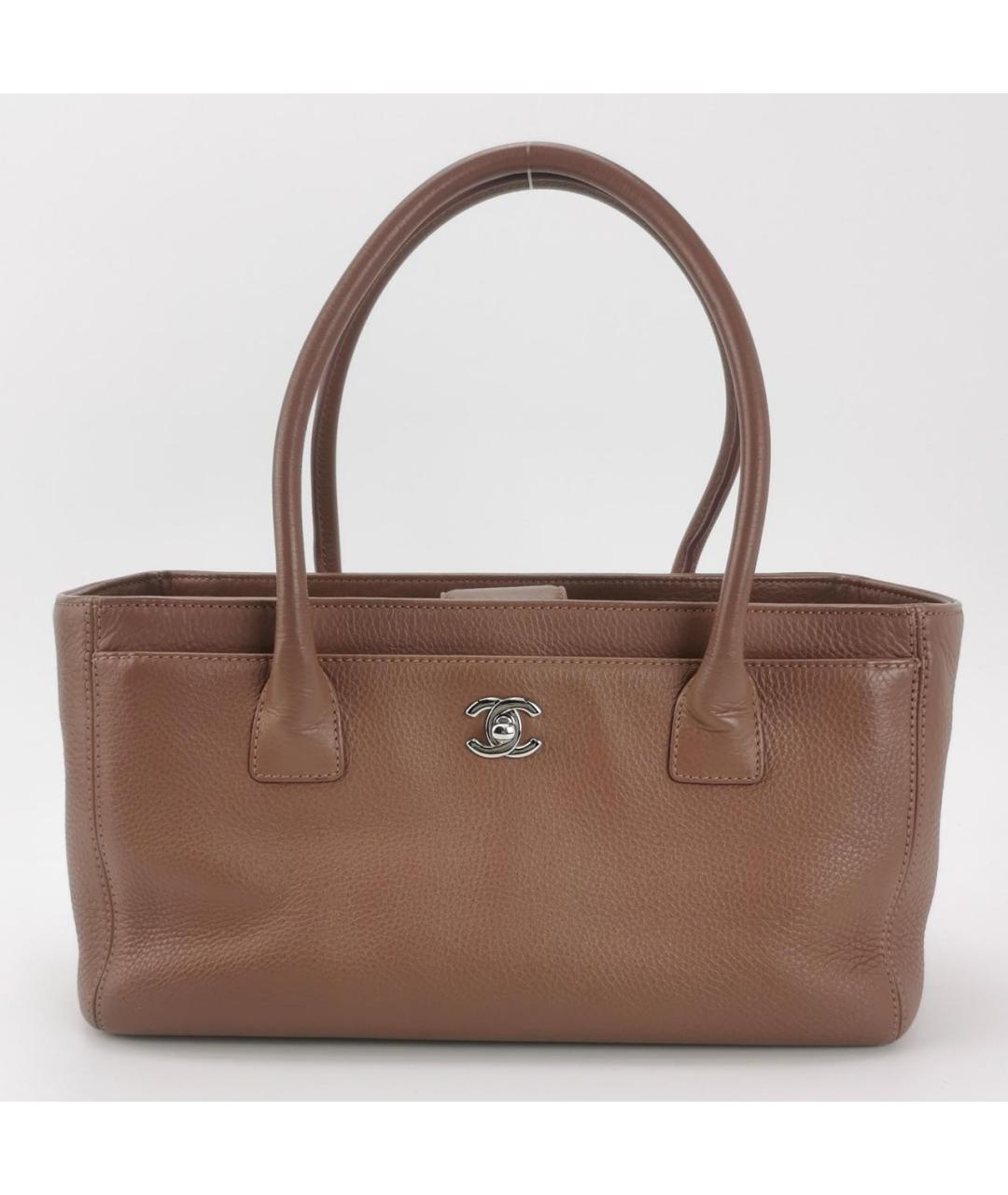 CHANEL Коричневая кожаная сумка с короткими ручками, фото 9