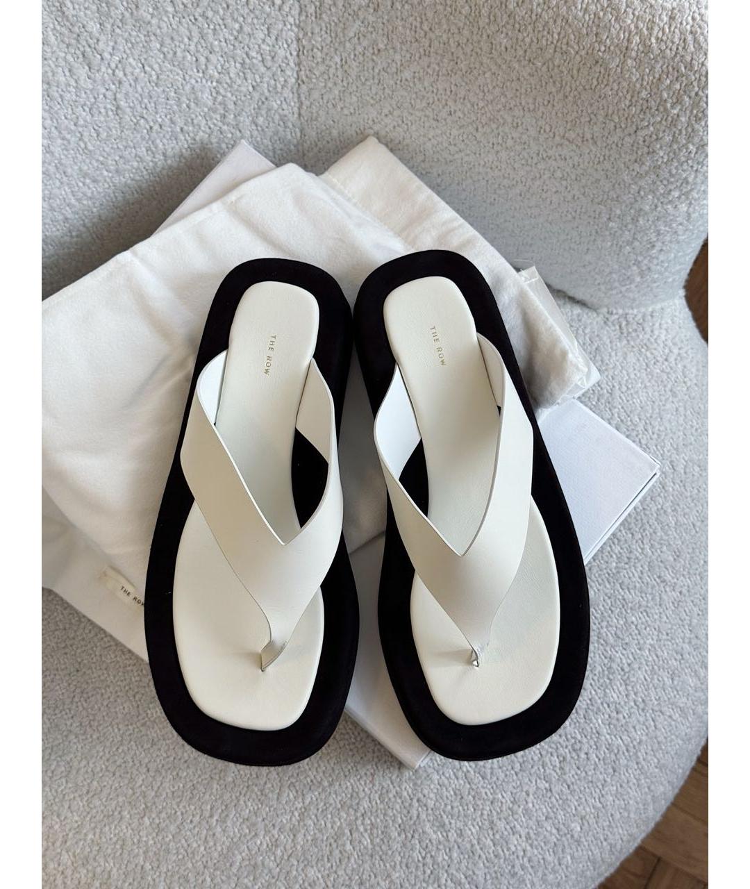 THE ROW Белые кожаные шлепанцы, фото 3