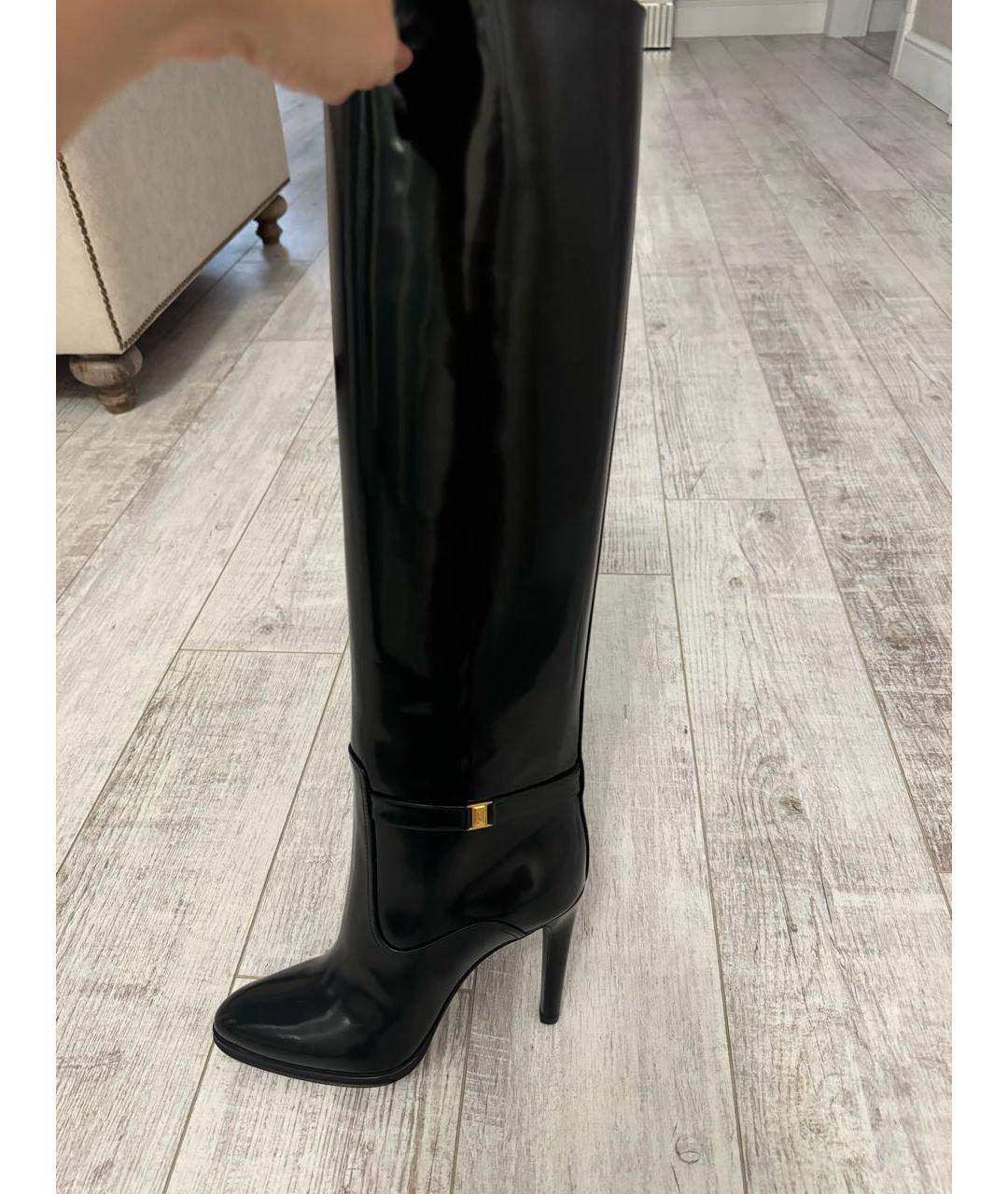 SAINT LAURENT Черные сапоги из лакированной кожи, фото 2