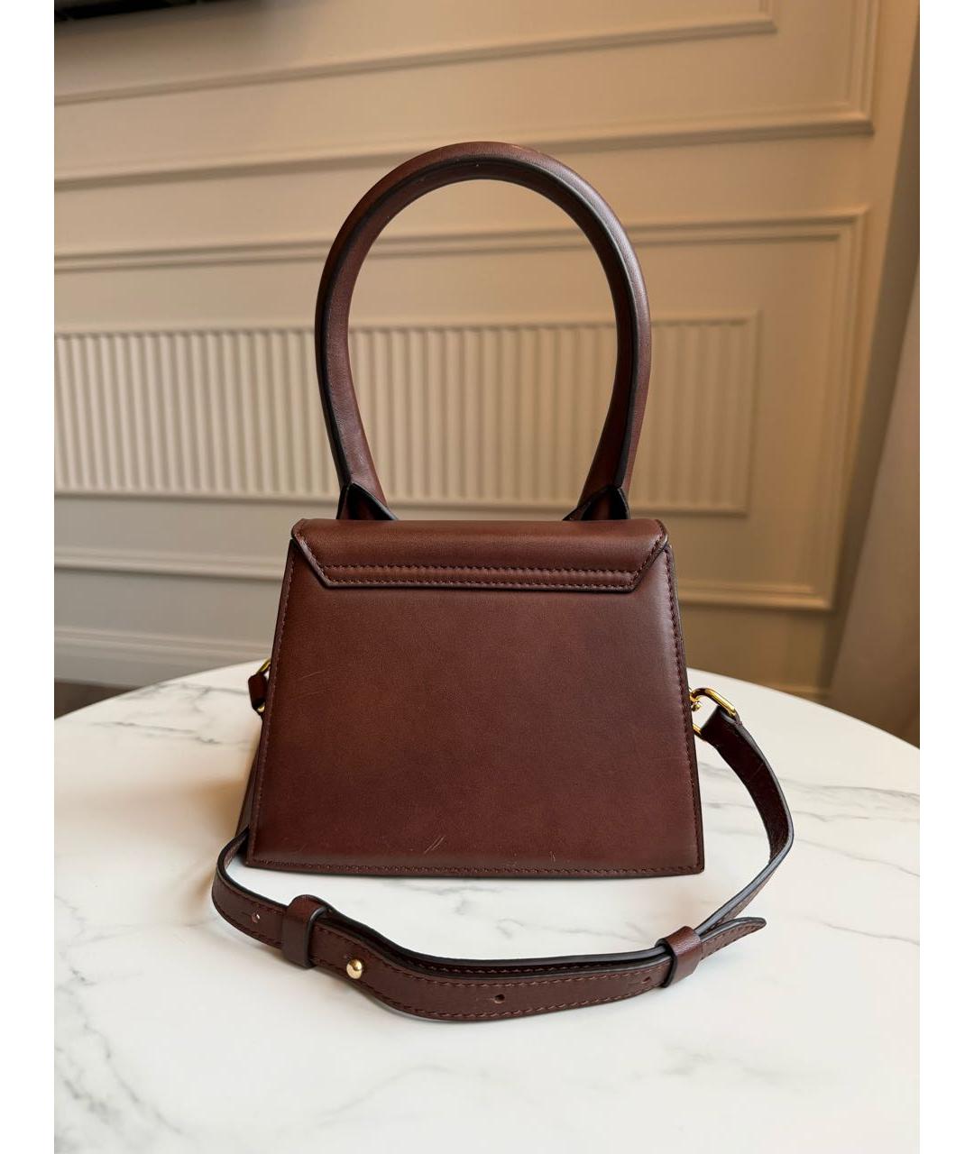 JACQUEMUS Коричневая кожаная сумка с короткими ручками, фото 3