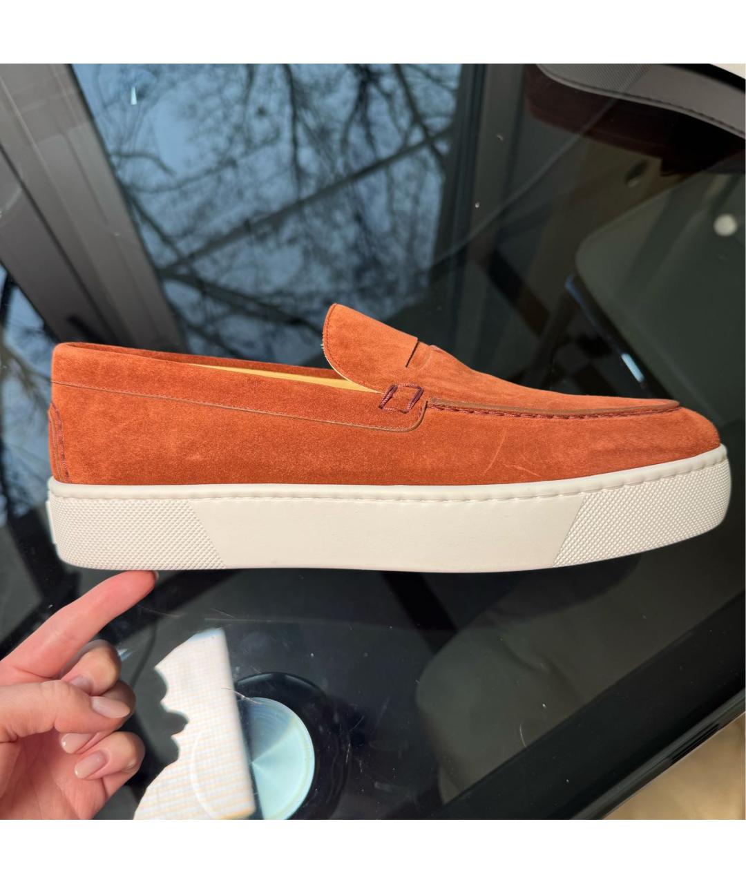 CHRISTIAN LOUBOUTIN Бордовые замшевые слипоны, фото 5