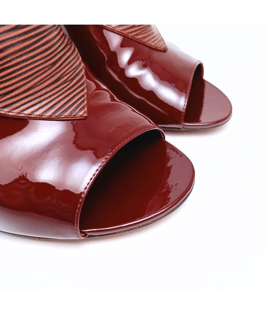 LOUIS VUITTON Бордовые туфли из лакированной кожи, фото 7
