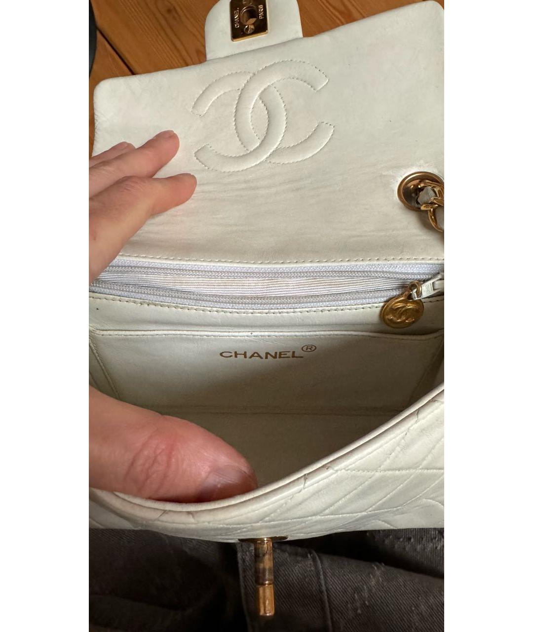 CHANEL Белая кожаная сумка через плечо, фото 7