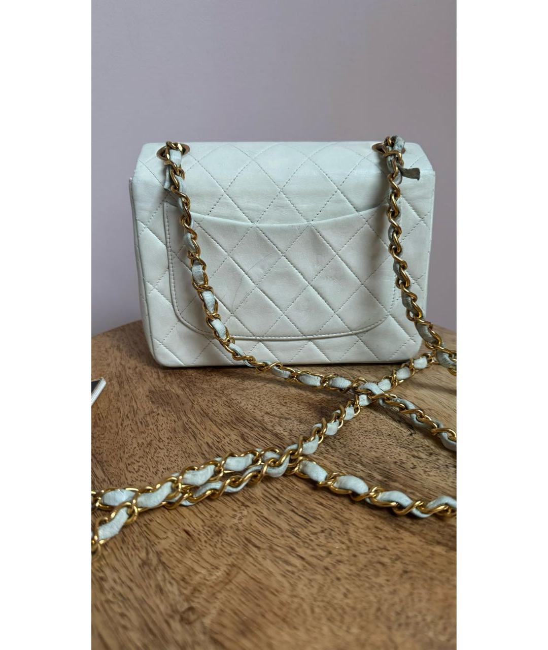 CHANEL Белая кожаная сумка через плечо, фото 2