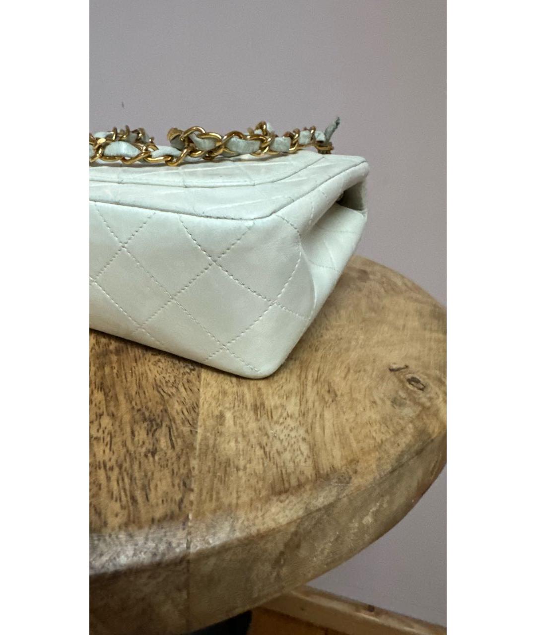 CHANEL Белая кожаная сумка через плечо, фото 4