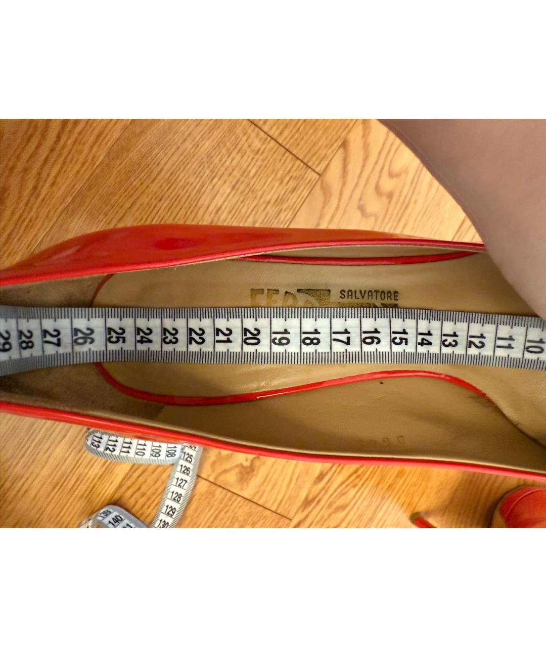 FERRAGAMO Красные туфли из лакированной кожи, фото 6