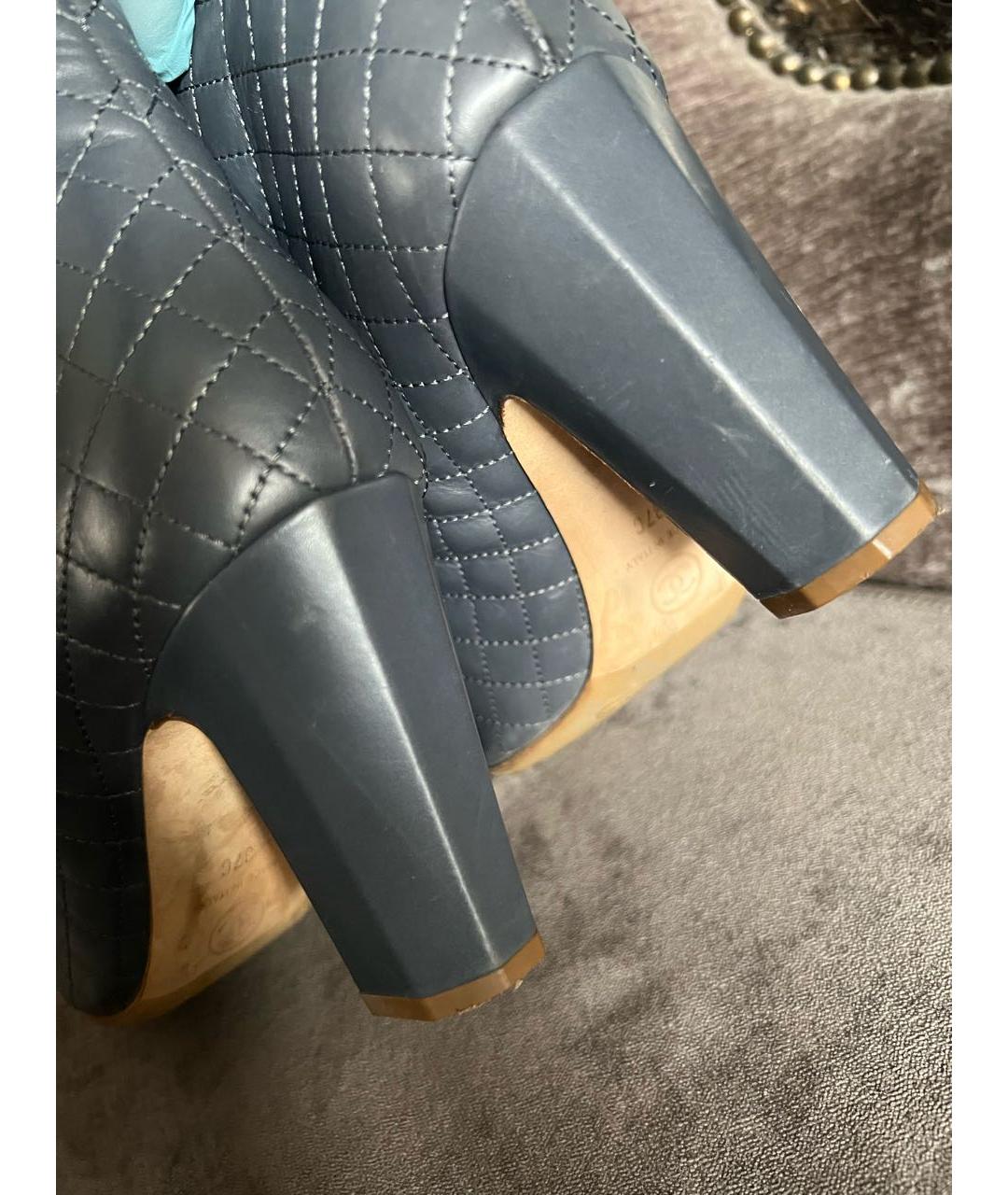 CHANEL Серые кожаные сапоги, фото 7