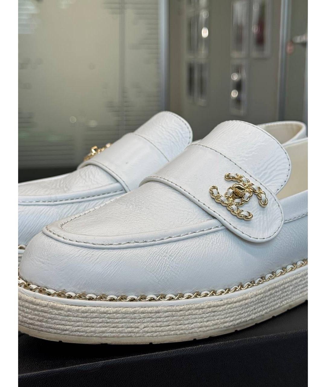 CHANEL Белые кожаные лоферы, фото 4