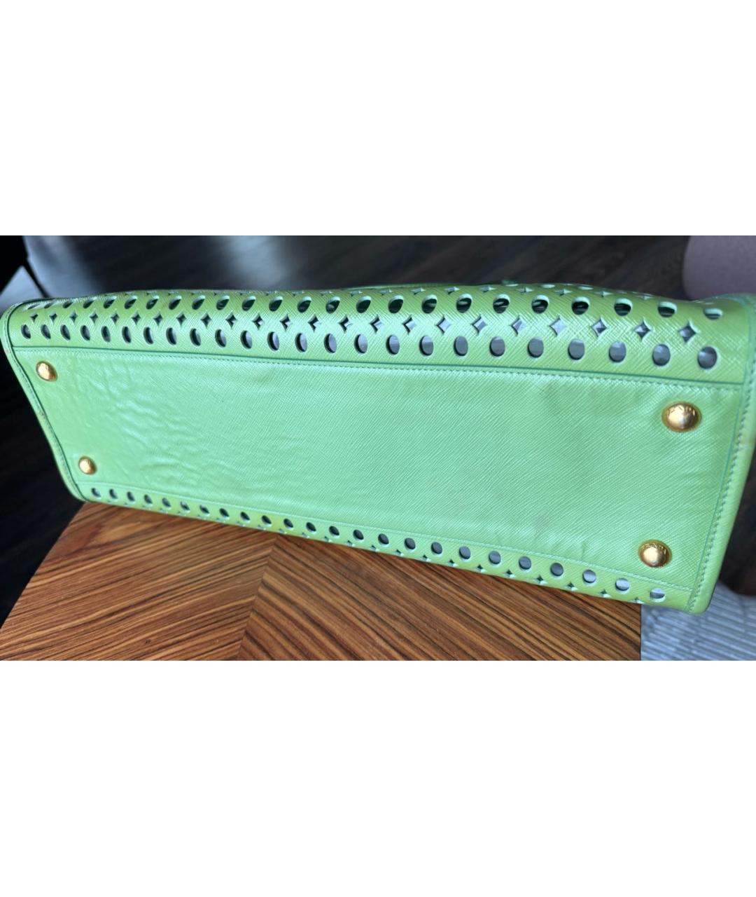 PRADA Зеленая кожаная сумка с короткими ручками, фото 3