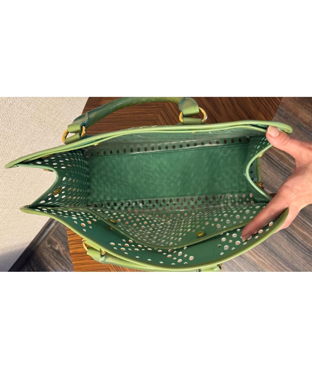 PRADA Зеленая кожаная сумка с короткими ручками, фото 6
