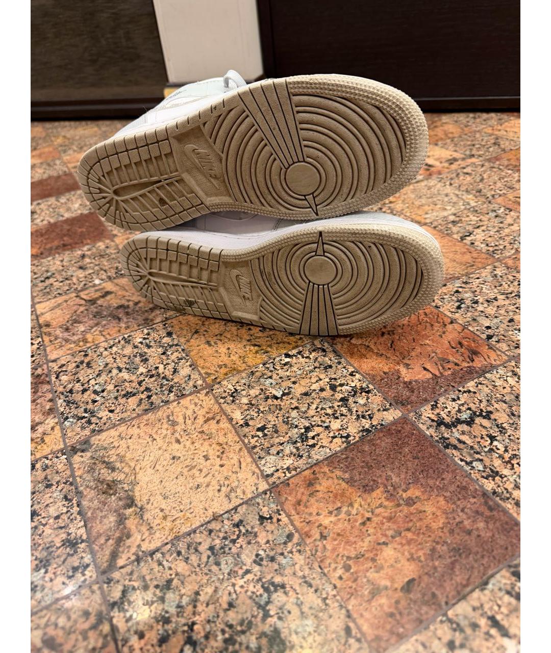 JORDAN Белые кожаные кроссовки, фото 4