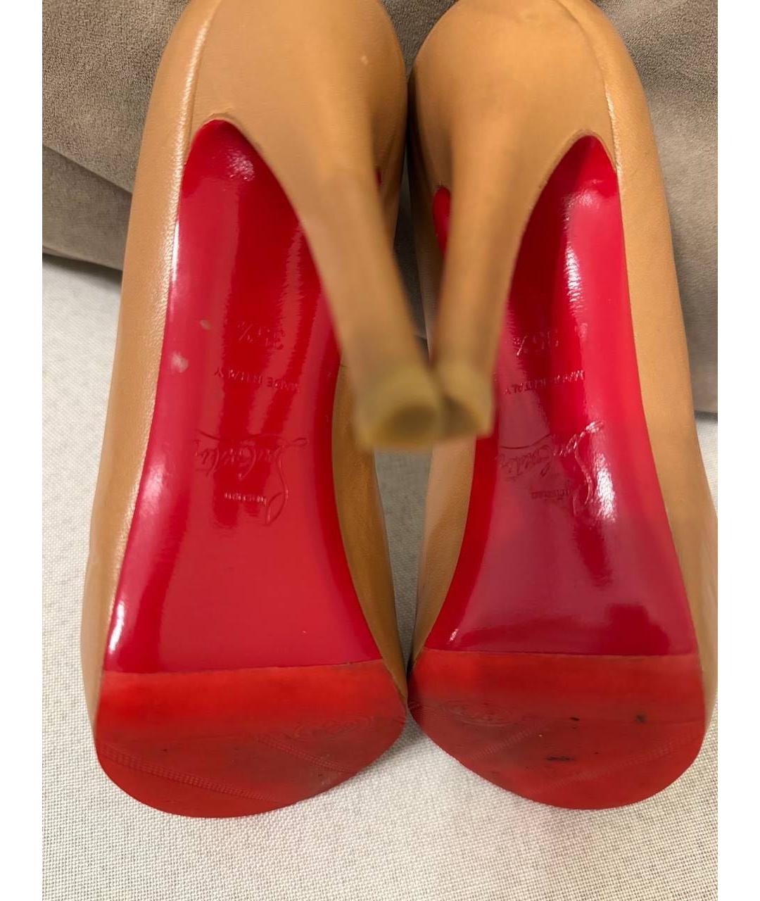 CHRISTIAN LOUBOUTIN Бежевые туфли из лакированной кожи, фото 3