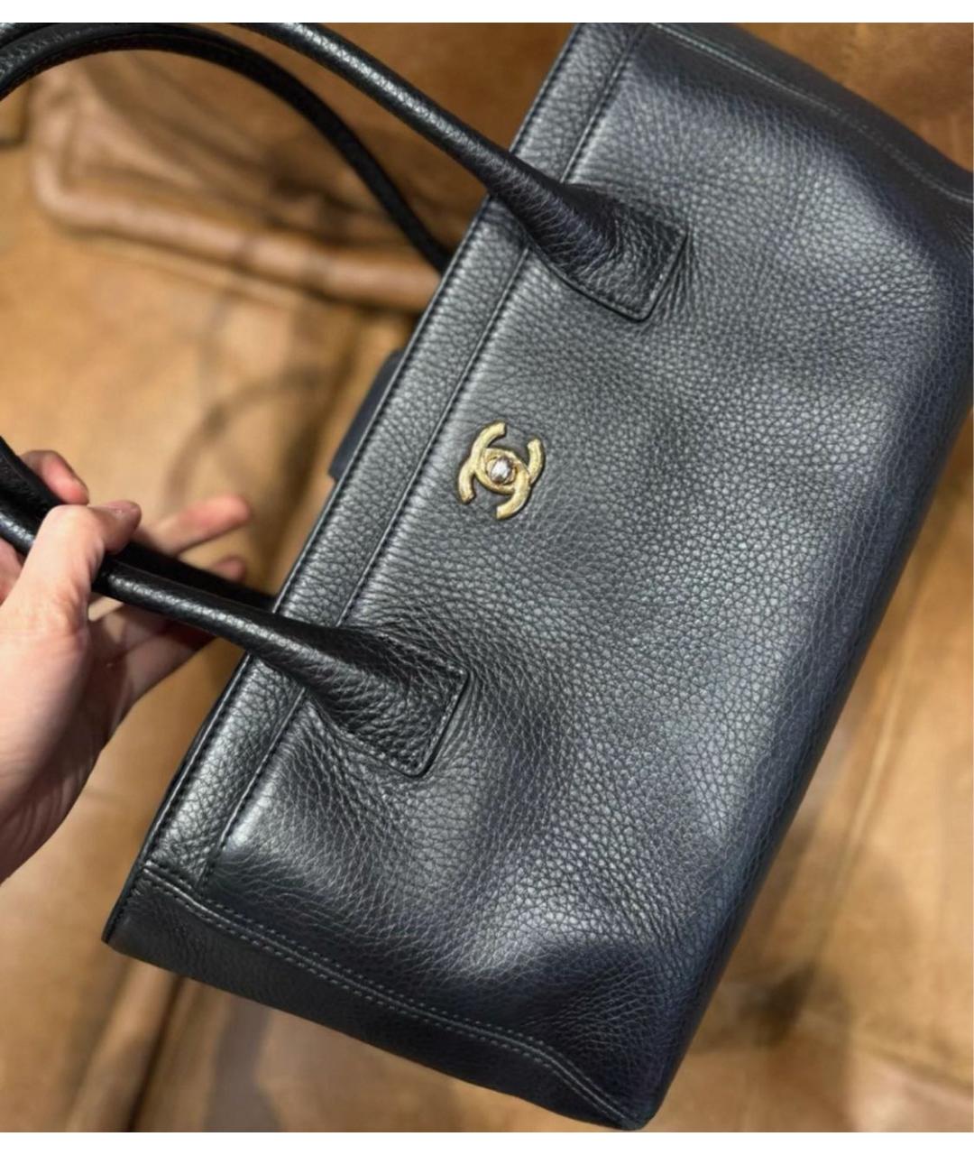 CHANEL Черная кожаная сумка тоут, фото 8