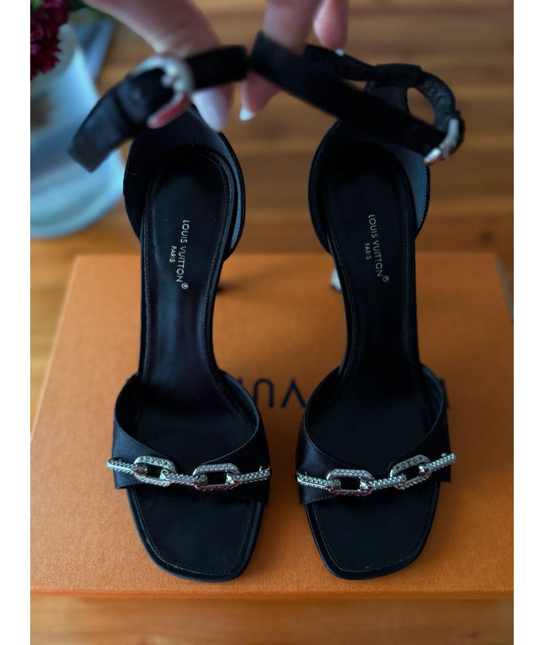 LOUIS VUITTON Черные босоножки, фото 2