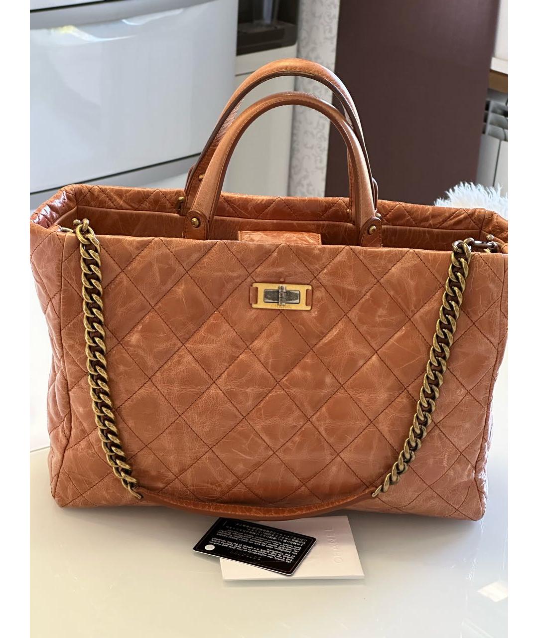 CHANEL Оранжевая кожаная сумка с короткими ручками, фото 5