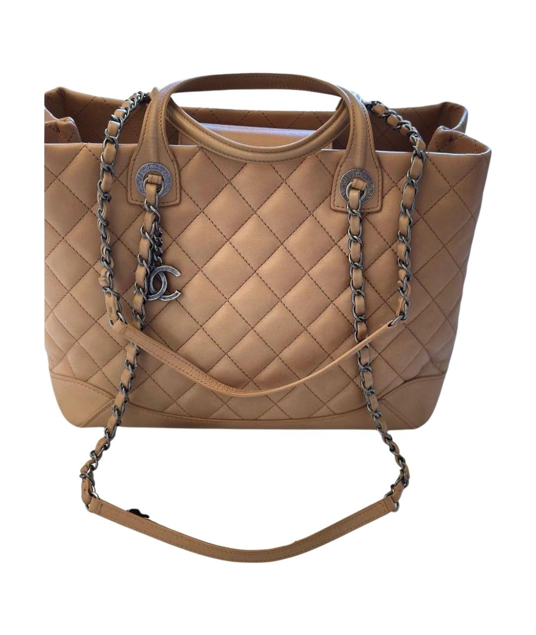 CHANEL Оранжевая кожаная сумка с короткими ручками, фото 1