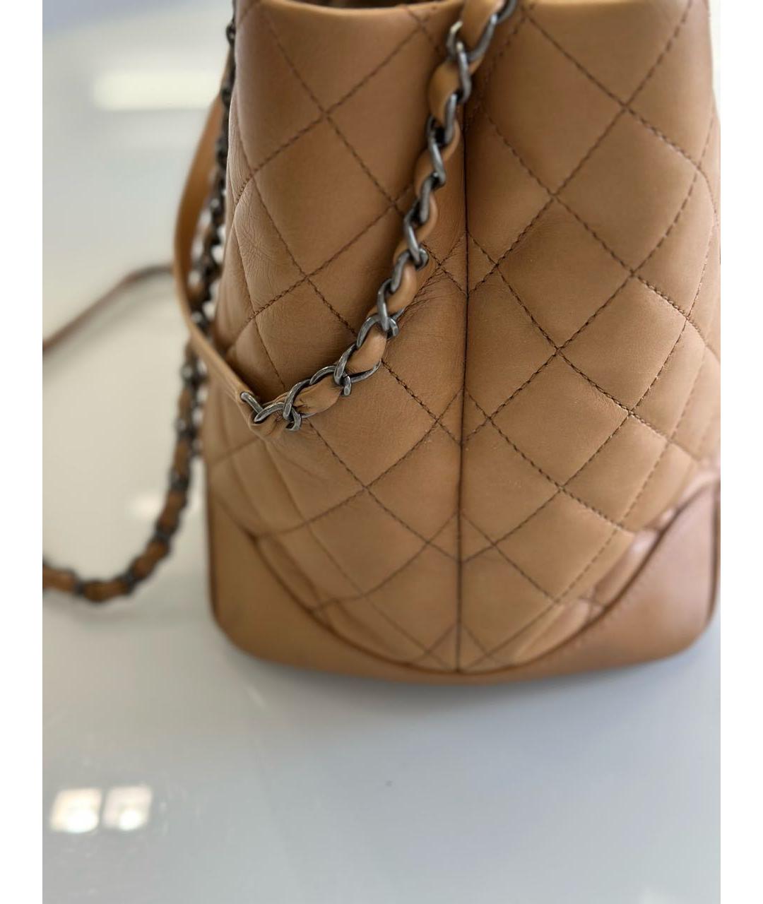 CHANEL Оранжевая кожаная сумка с короткими ручками, фото 3