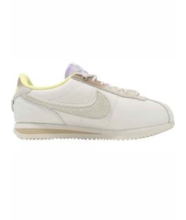 NIKE Кроссовки