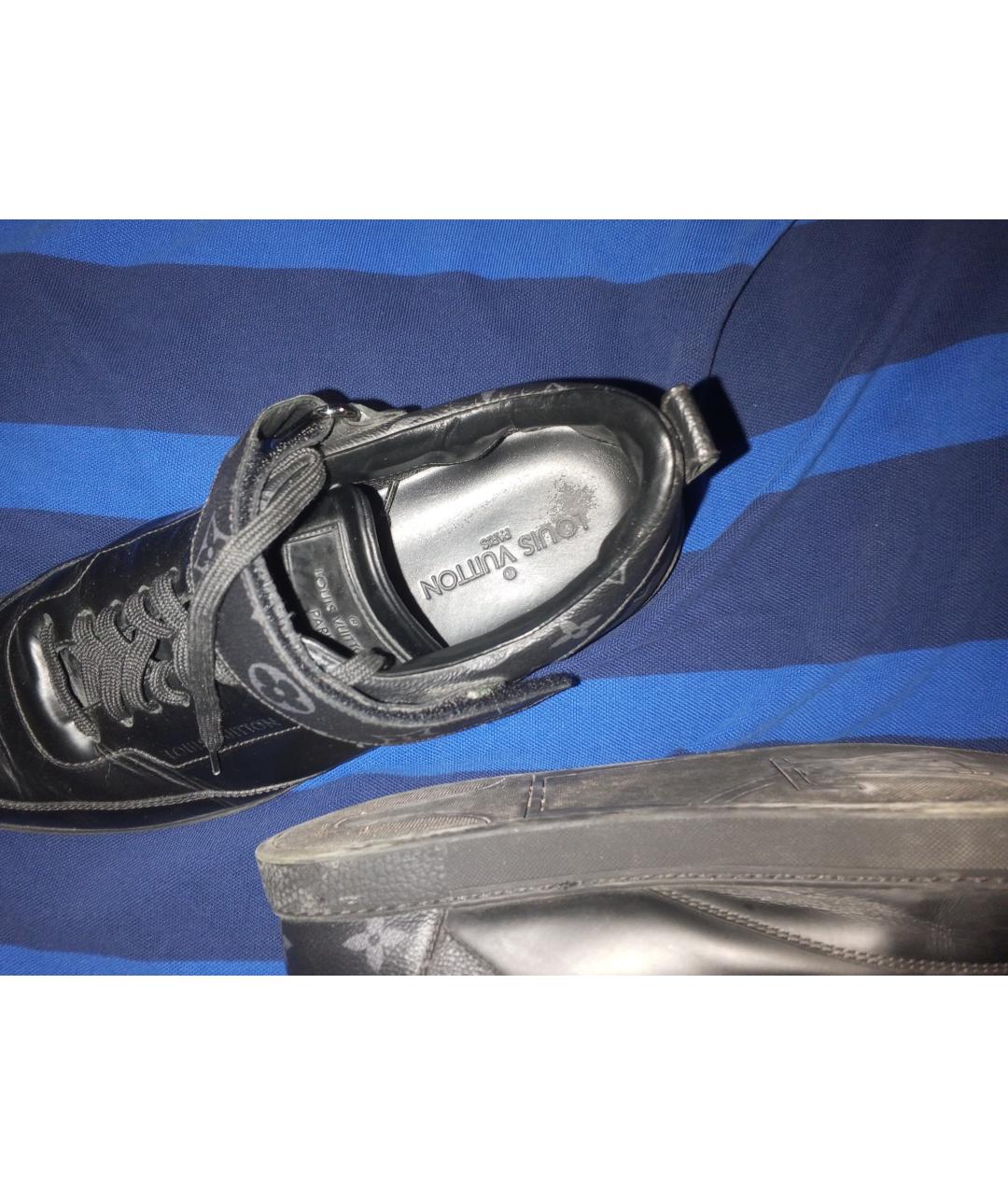 LOUIS VUITTON Черные кожаные низкие кроссовки / кеды, фото 3