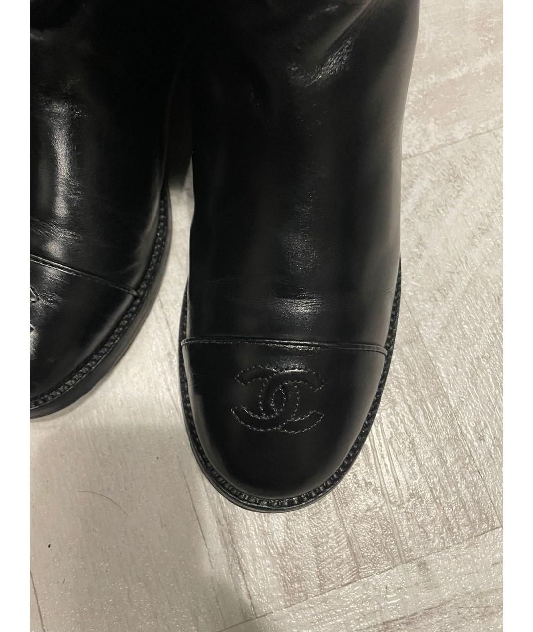 CHANEL Черные кожаные сапоги, фото 3