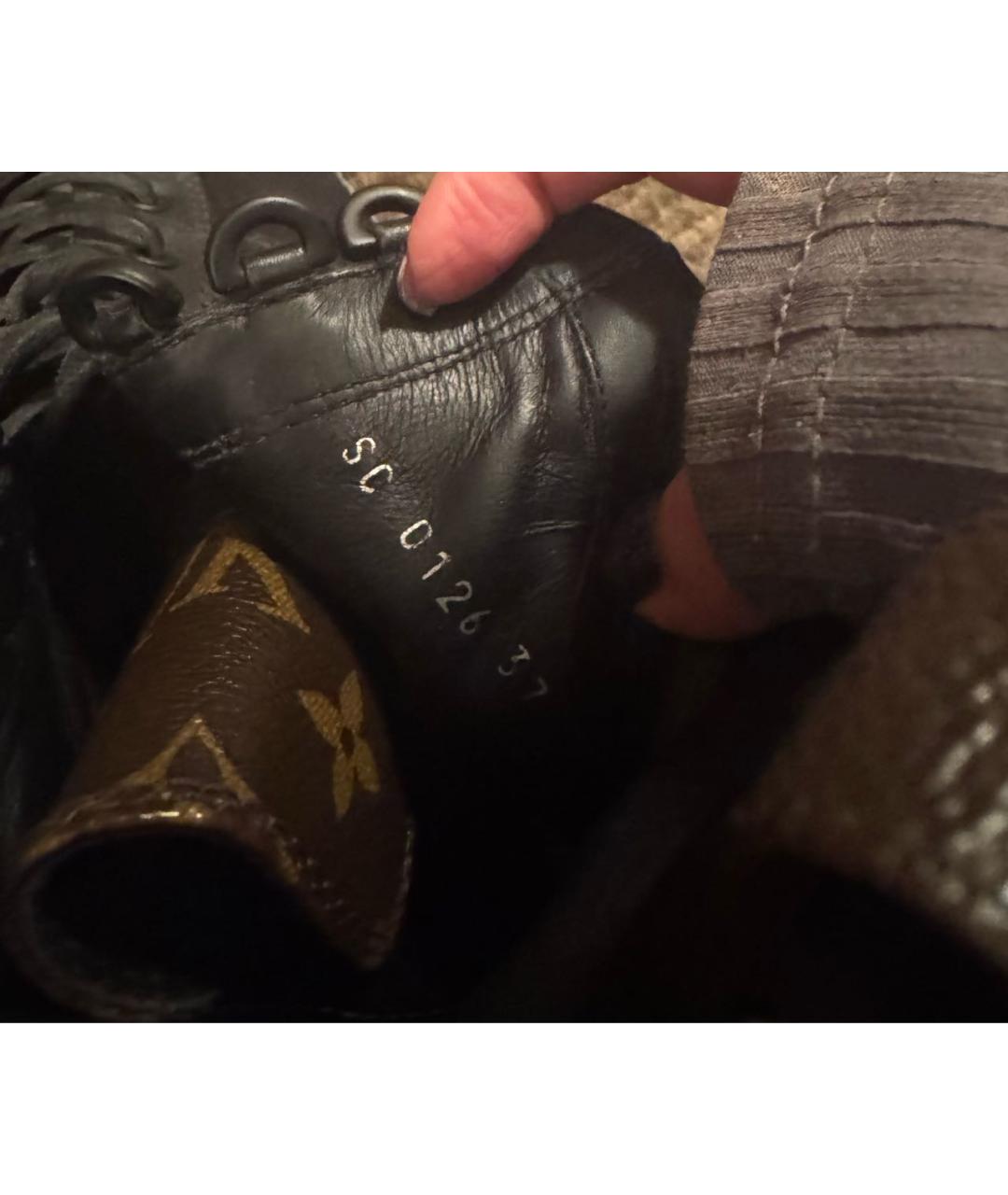 LOUIS VUITTON Черные кожаные ботинки, фото 4